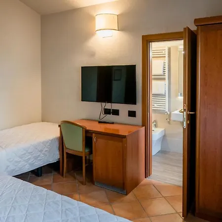La Scottiglia E Ristorante Hotel 2*