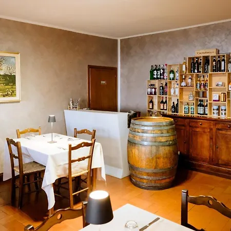 Hotel La Scottiglia E Ristorante 2*