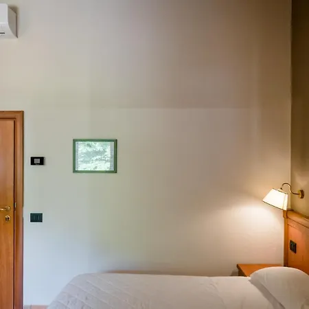 Hotel La Scottiglia 2*