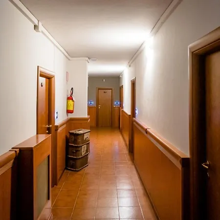Hotel La Scottiglia E Ristorante
