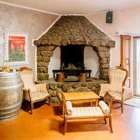 Hotel La Scottiglia E Ristorante 2*