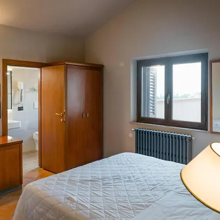 La Scottiglia E Ristorante Hotel 2*