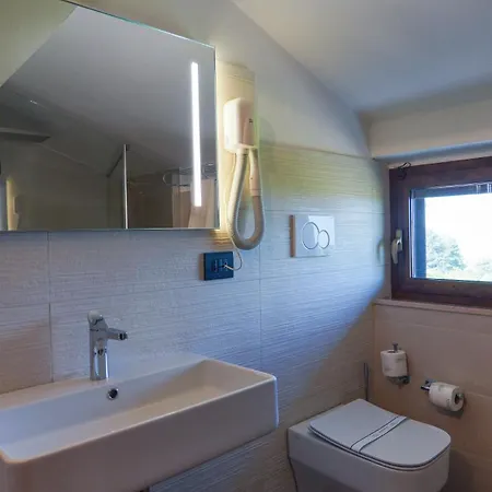 Hotel La Scottiglia 2*
